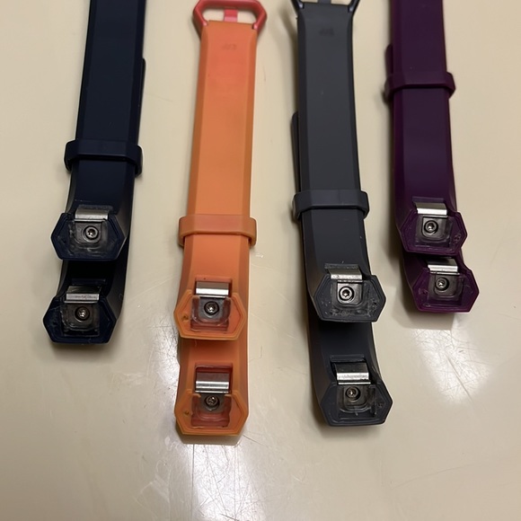Fitbit Alta wrist straps set of 4 - Picture 7 of 7